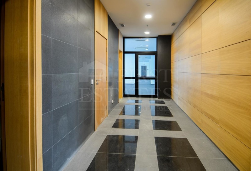 Kiadó  Hivatal Sofia , Druzsba 1 , 716 négyzetméter | 58435313 - kép [5]