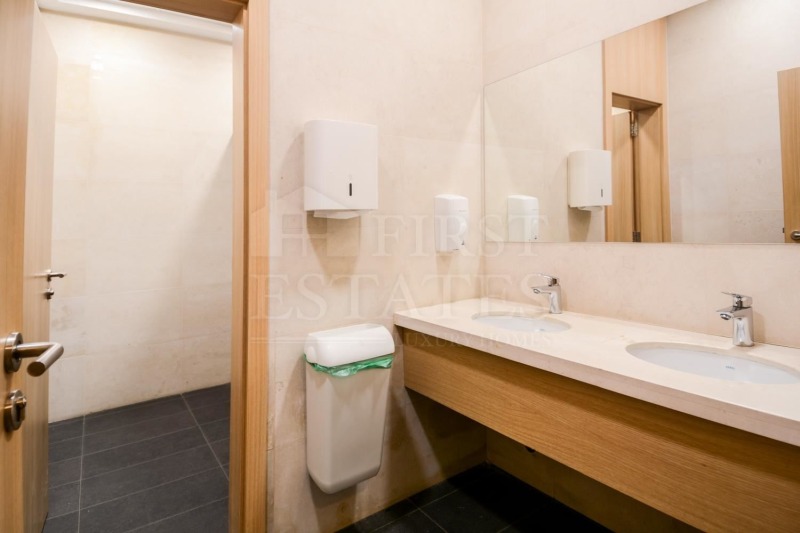 Kiadó  Hivatal Sofia , Druzsba 1 , 716 négyzetméter | 58435313 - kép [9]