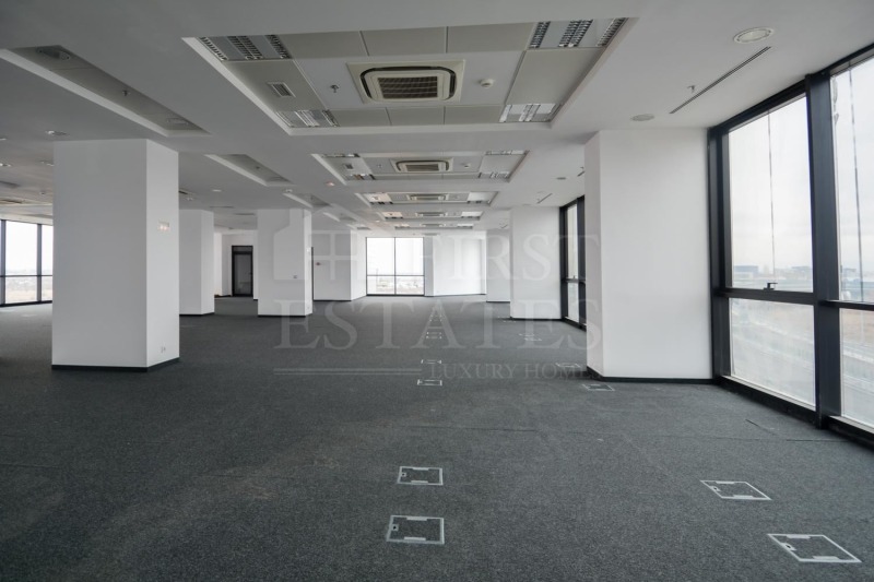 Kiadó  Hivatal Sofia , Druzsba 1 , 716 négyzetméter | 58435313