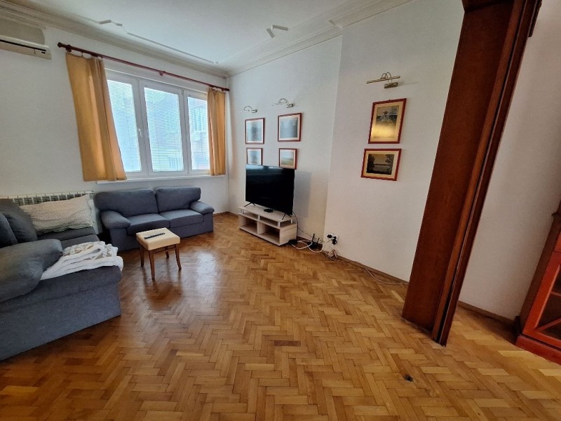 Дава под наем 3-СТАЕН, гр. София, Център, снимка 8 - Апартаменти - 53227059