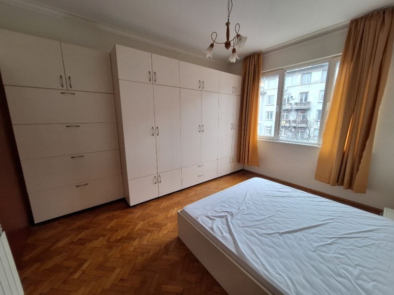 Дава под наем 3-СТАЕН, гр. София, Център, снимка 11 - Апартаменти - 53227059