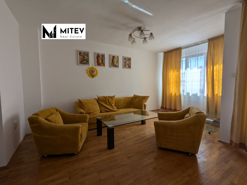 Kiralık  3+ yatak odası Plovdiv , Mladejki Halm , 150 metrekare | 97947825