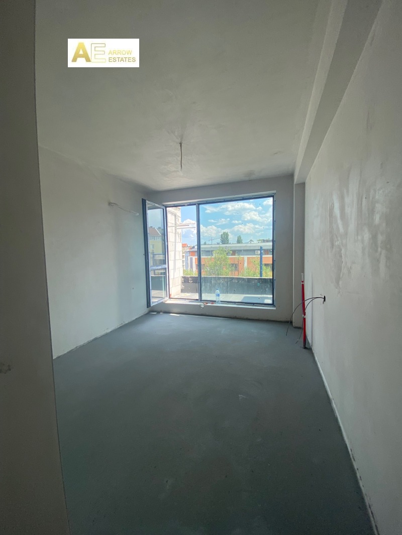 Te huur  Kantoor Sofia , Tsentar , 1500 m² | 84113642 - afbeelding [7]