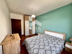 1 chambre Okrajna bolnitsa-Generali, Varna 1