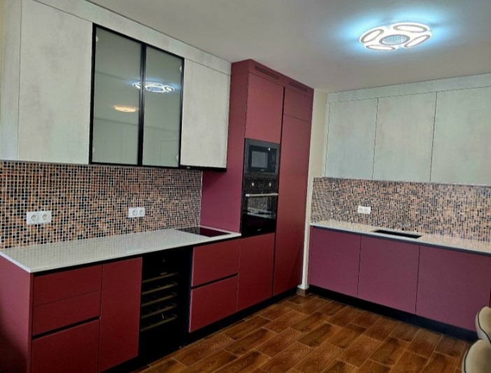 Издаје се  1 спаваћа соба Софија , Центар , 79 м2 | 99721812 - слика [2]