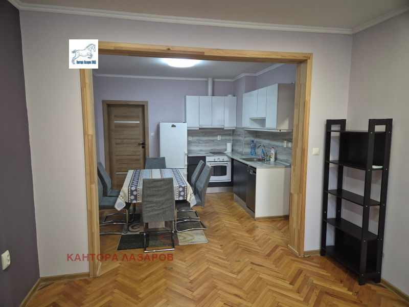 Дава под наем 3-СТАЕН, гр. София, Център