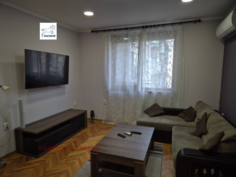 Дава под наем 3-СТАЕН, гр. София, Център, снимка 3 - Апартаменти - 53098343