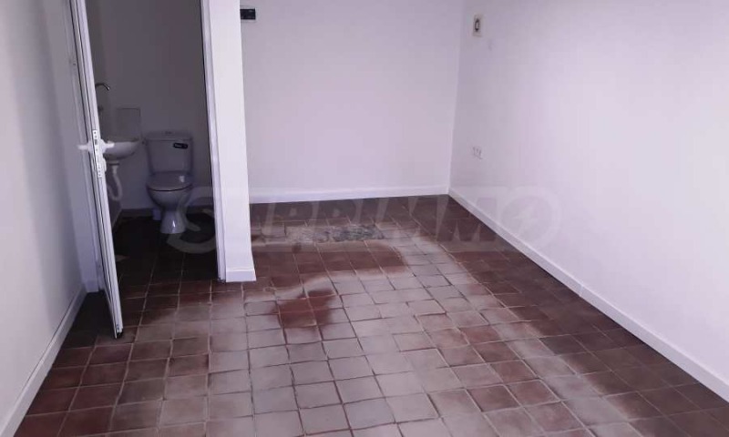 Da affittare  Ufficio Sofia , Tsentar , 22 mq | 79632824 - Immagine [2]