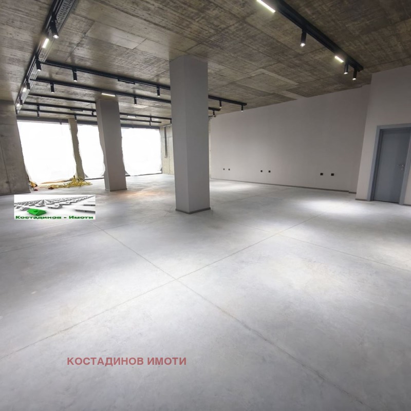 Дава под наем МАГАЗИН, гр. Пловдив, Индустриална зона - Север, снимка 2 - Магазини - 53182795