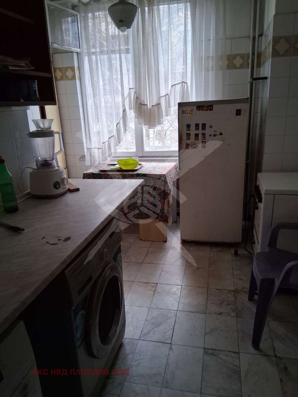 Дава под наем СТАЯ, гр. Пловдив, Център, снимка 2 - Стаи под наем - 54623801