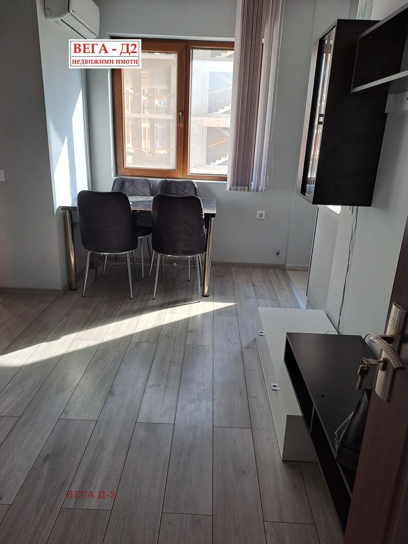 K pronájmu  1 ložnice Ruse , Rodina 1 , 70 m2 | 78471057 - obraz [6]