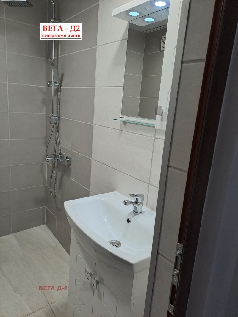 K pronájmu  1 ložnice Ruse , Rodina 1 , 70 m2 | 78471057 - obraz [3]