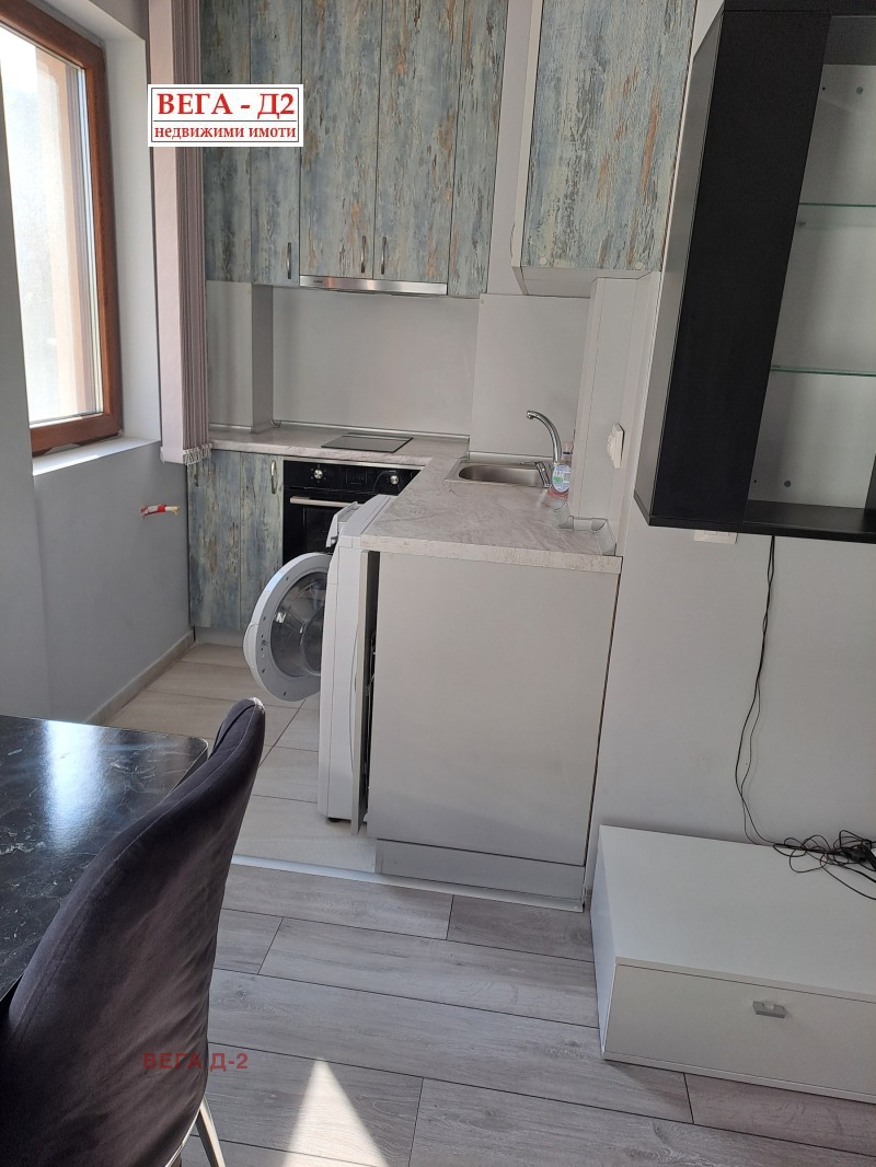 K pronájmu  1 ložnice Ruse , Rodina 1 , 70 m2 | 78471057 - obraz [12]