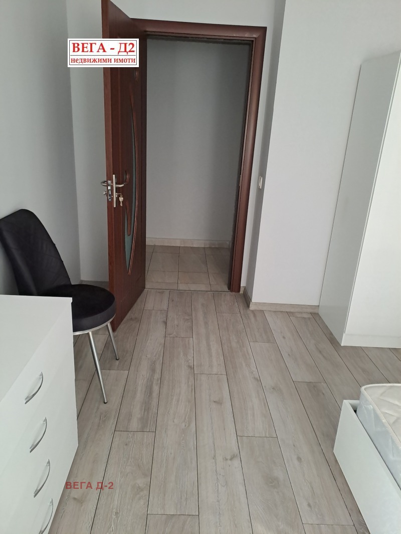 K pronájmu  1 ložnice Ruse , Rodina 1 , 70 m2 | 78471057 - obraz [16]