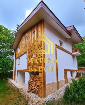 Hus Dragalevci, Sofia