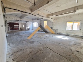 Промишлени помещения под наем в град София, Военна рампа - изображение 3 