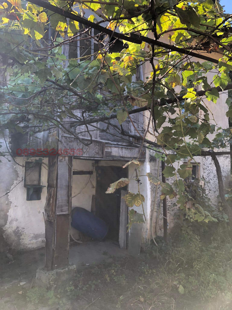 Дава под наем КЪЩА, с. Вирове, област Монтана, снимка 3 - Къщи - 52802879