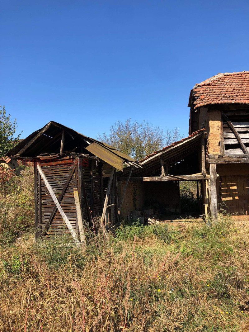 Дава под наем КЪЩА, с. Вирове, област Монтана, снимка 13 - Къщи - 52802879