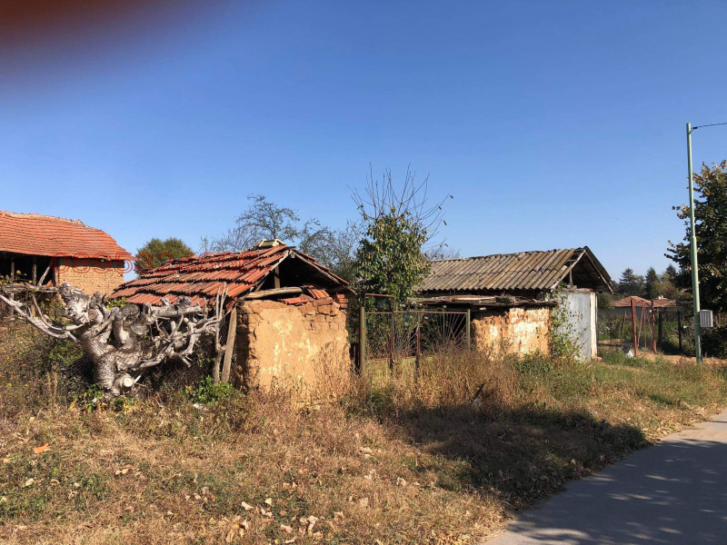 Дава под наем КЪЩА, с. Вирове, област Монтана, снимка 10 - Къщи - 52802879