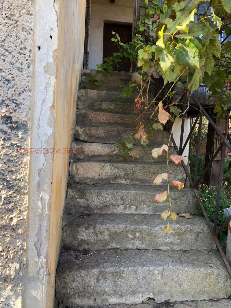 Дава под наем КЪЩА, с. Вирове, област Монтана, снимка 5 - Къщи - 52802879