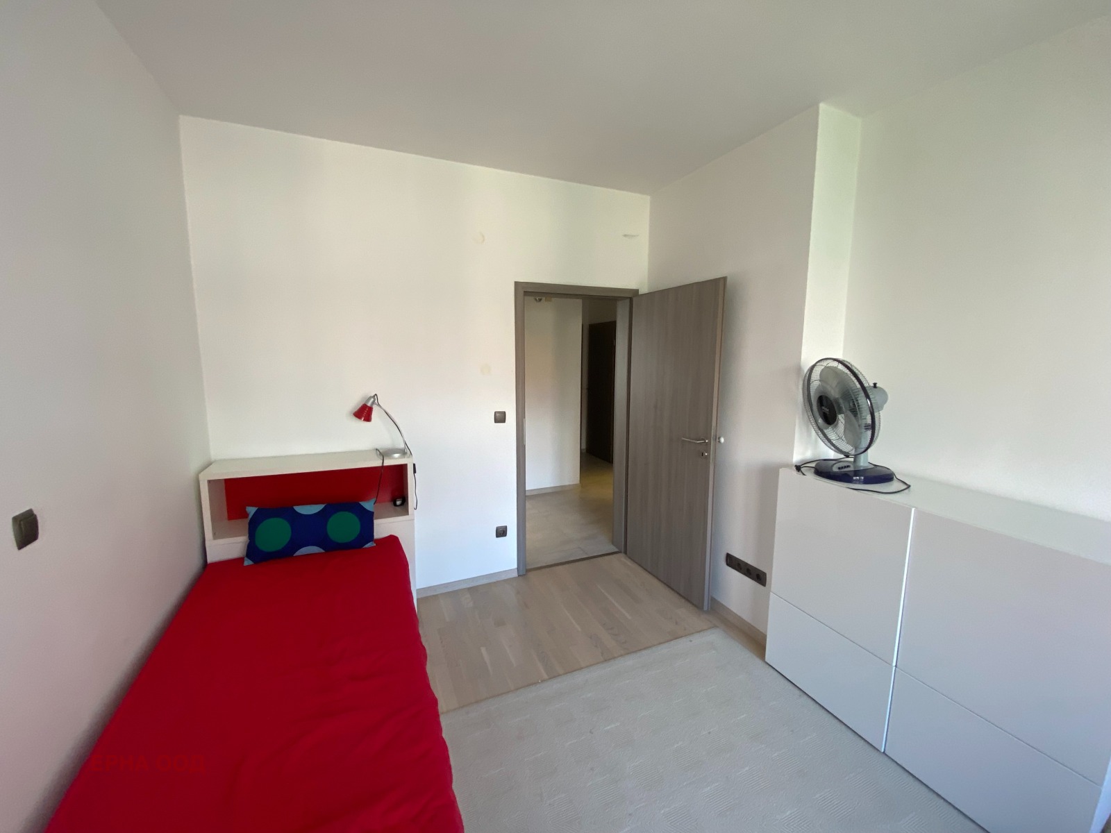 Дава под наем 3-СТАЕН, гр. София, Център, снимка 8 - Апартаменти - 54136106