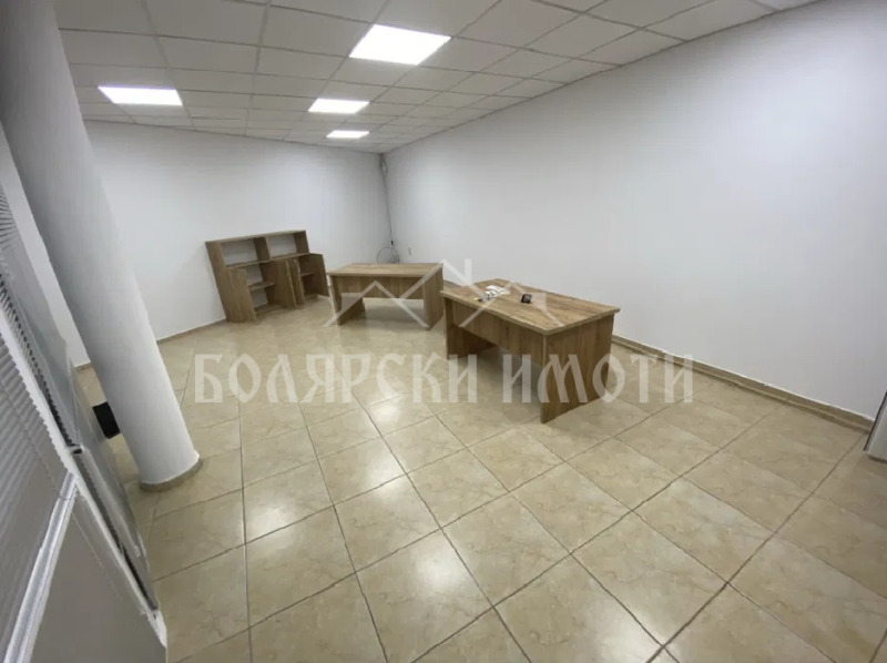 Da affittare  Negozio Veliko Tarnovo , Tsentar , 52 mq | 45542377 - Immagine [3]
