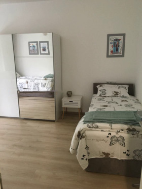 ���� ��� ���� 4-����� | Imot.bg � ����� ������ 7