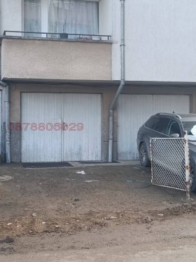 Cochera Vitosha, Sofia 1