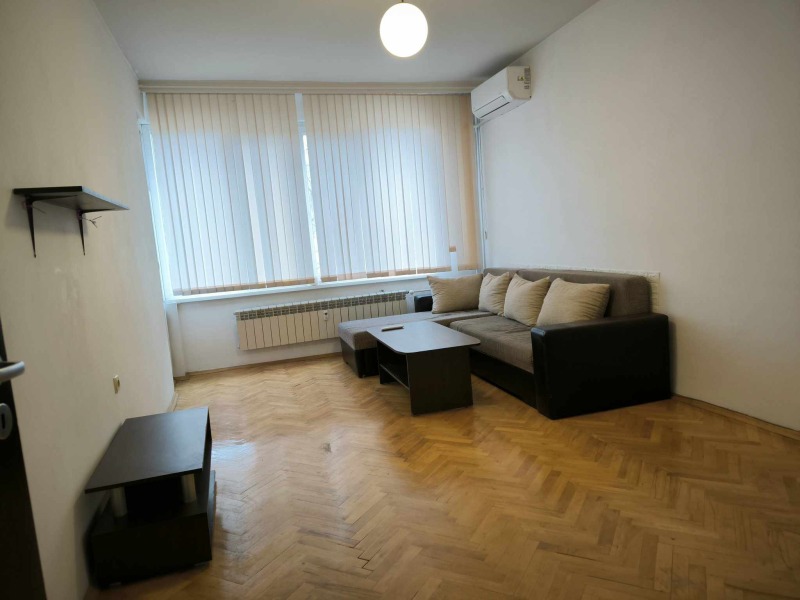 Vuokrattavana  1 makuuhuone Plovdiv , Gagarin , 72 neliömetriä | 33543683 - kuva [3]