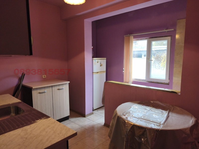 Дава под наем 2-СТАЕН, гр. Пазарджик, Ставропол, снимка 3 - Апартаменти - 52716053