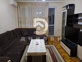 3 dormitorios Tsentar, Stara Zagora 1