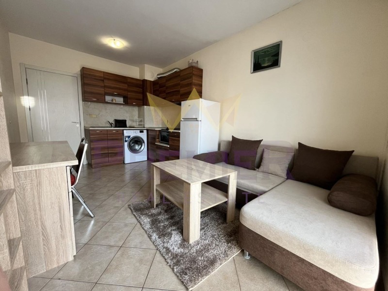 Издаје се  1 спаваћа соба Варна , Центар , 50 м2 | 70241121 - слика [3]