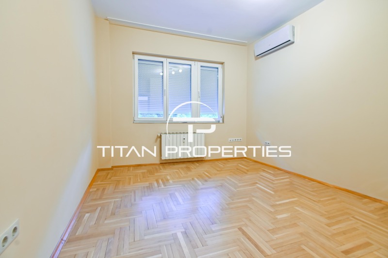 Para alugar  Mais de 3 quartos Sofia , Doktorski pametnik , 170 m² | 21871356 - imagem [16]