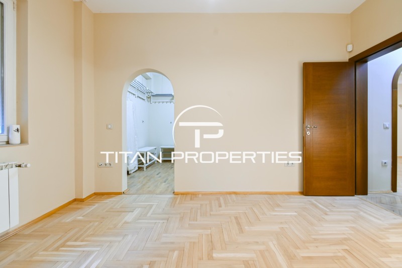 Te huur  3+ slaapkamer Sofia , Doktorski pametnik , 170 m² | 21871356 - afbeelding [12]