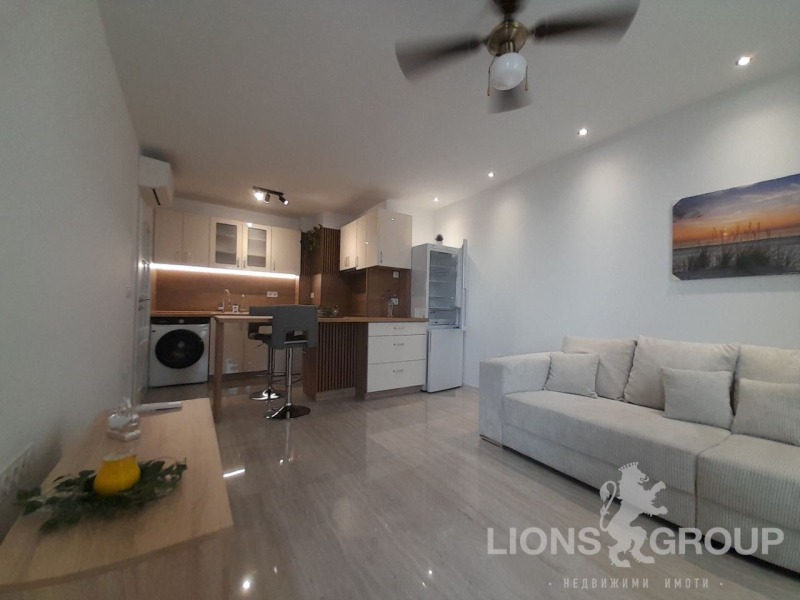 Дава под нем  2-стаен, град Варна, Победа •  650 € • ID 71021572 — holmes.bg - [1] 