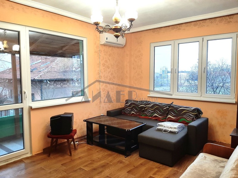 En renta  2 dormitorios Plovdiv , Tsentar , 80 metros cuadrados | 44685618 - imagen [2]