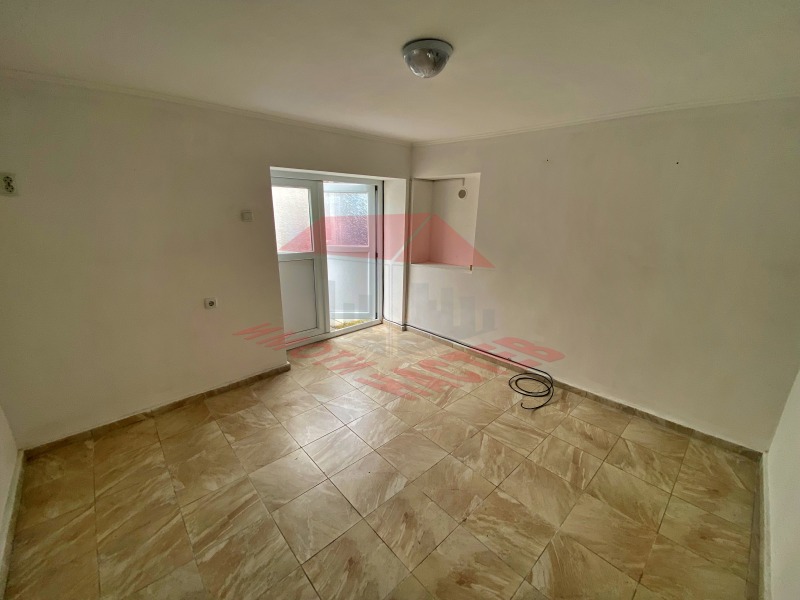 Дава под Наем ОФИС в град Шумен, Пожарната - 15 кв.м / 127.82 € » 250 лв., ИМОТИ НАСТЕВ