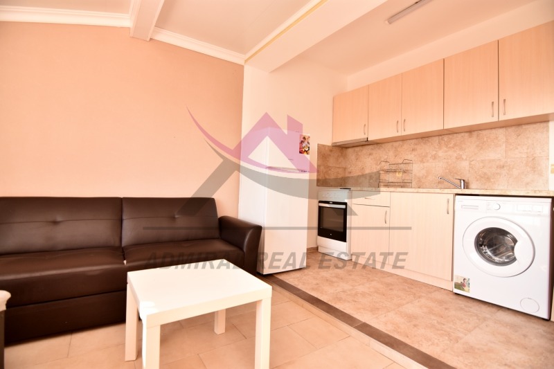 Дава под нем  2-стаен, град Варна, Бриз •  300 EUR • ID 69246612 — holmes.bg - [1] 