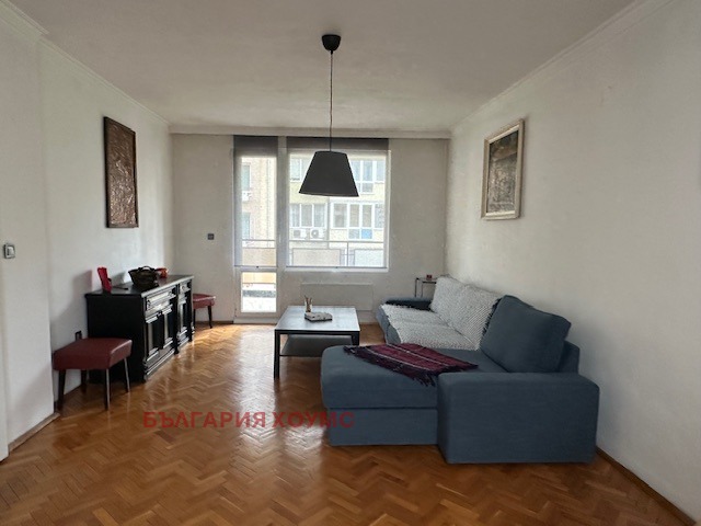 Дава под нем  3-стаен, град София, Редута •  700 EUR • ID 85677510 — holmes.bg - [1] 
