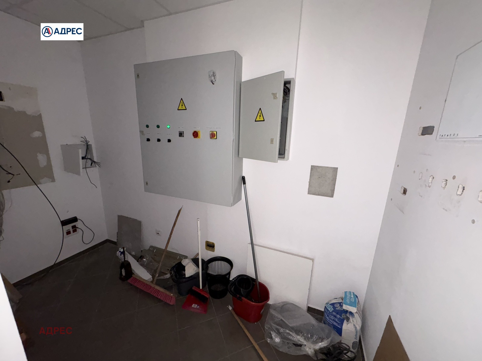 Дава под наем МАГАЗИН, гр. Варна, Трошево, снимка 9 - Магазини - 56333039