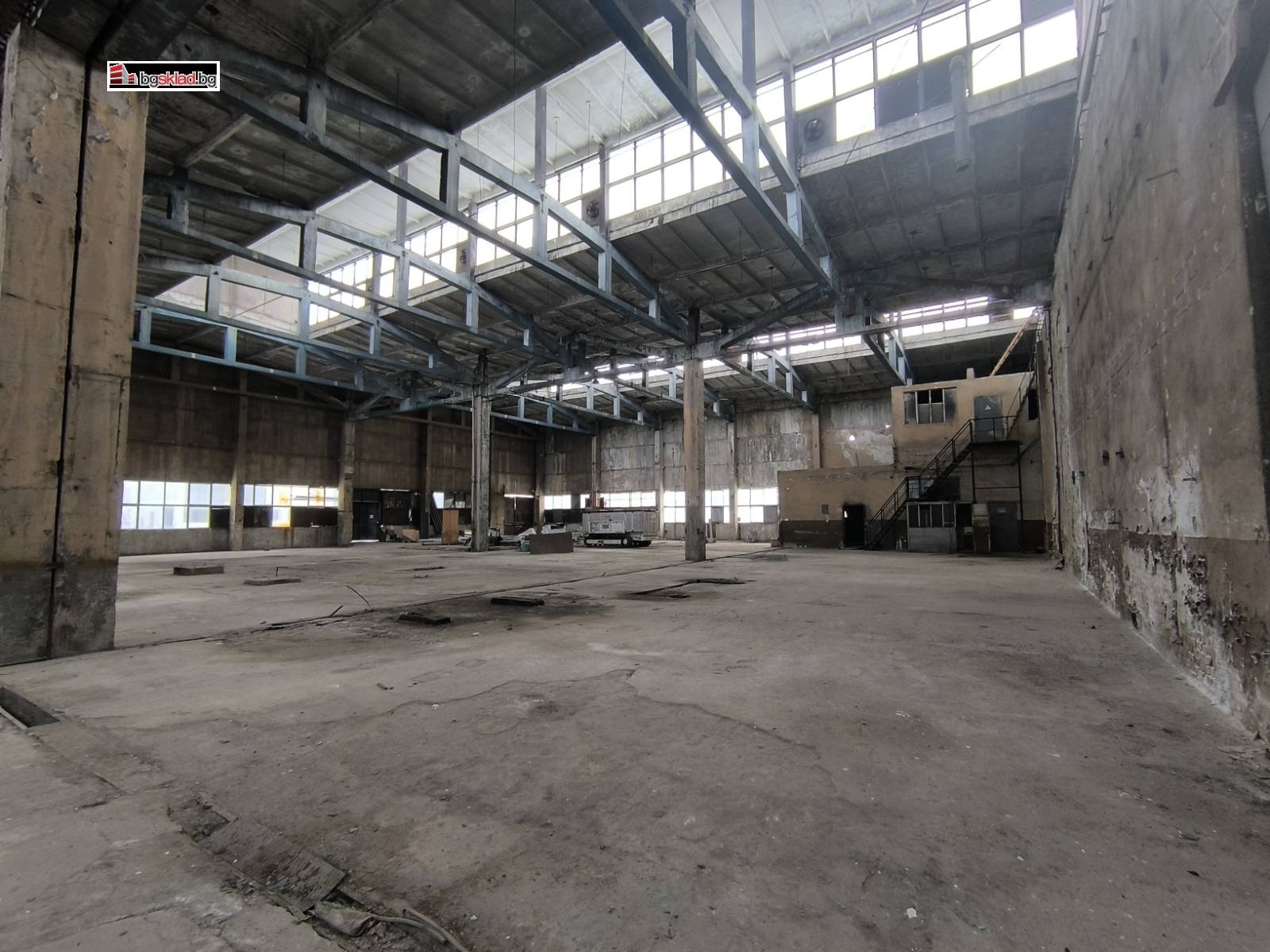 Дава под наем ПРОМ. ПОМЕЩЕНИЕ, гр. Сливница, област София област, снимка 2 - Производствени сгради - 54104414