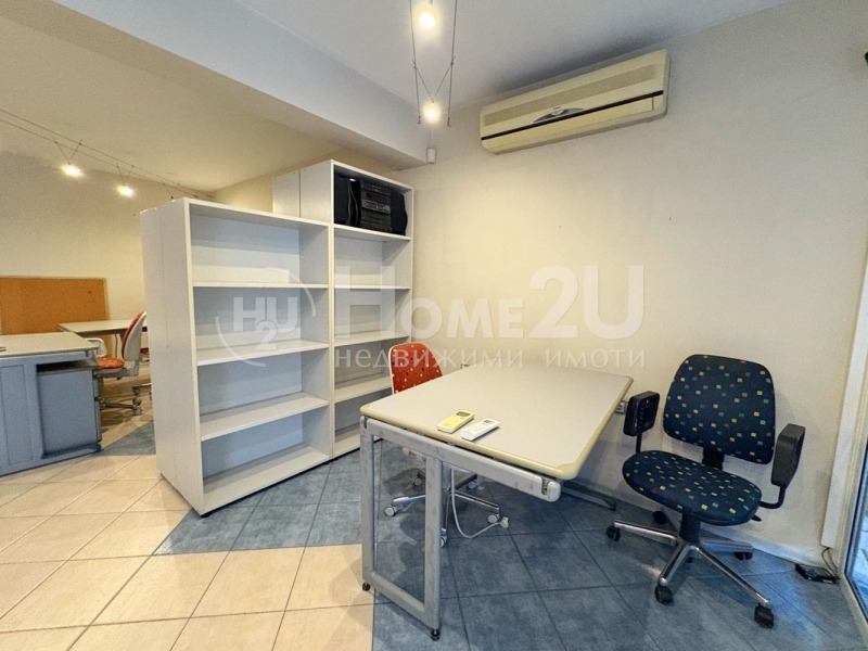 Дава под Наем ОФИС в град Пловдив, Център - 73 кв.м / 500 € » 977.92 лв., ХОУМ ТУ Ю