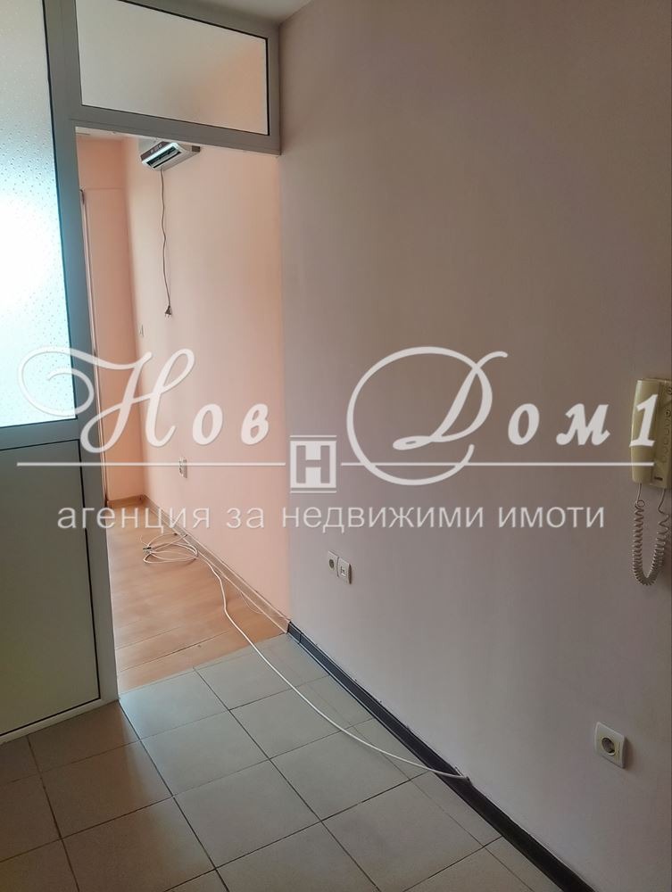 Издаје се  Студио Варна , Колхозен пазар , 25 м2 | 41780372 - слика [6]