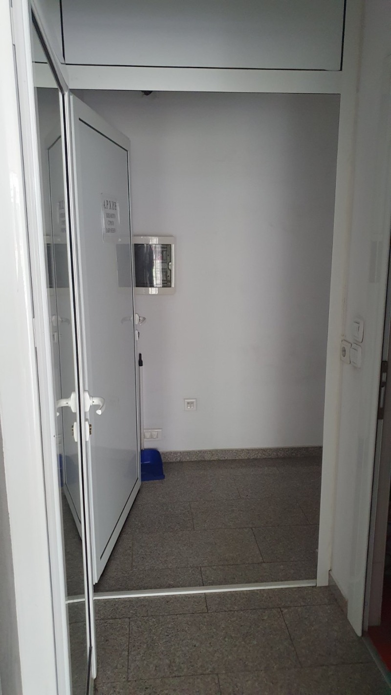 Til leje  Kontor Ruse , Vazrazhdane , 72 kvm | 25253489 - billede [11]