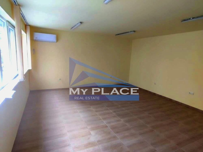 Дава под наем ОФИС, гр. Шумен, Център, снимка 2 - Офиси - 52467457