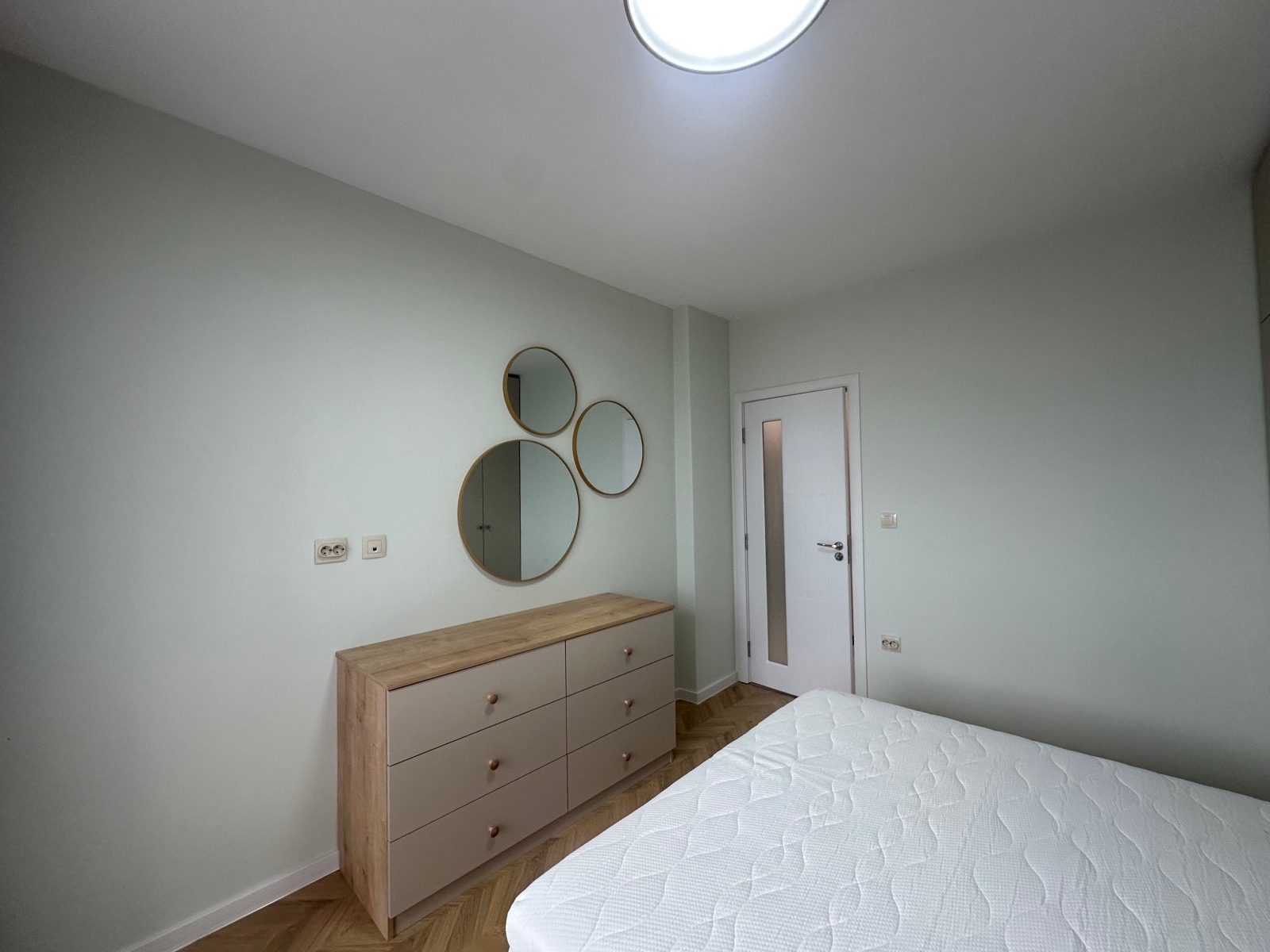 Дава под наем 2-СТАЕН, гр. София, Витоша, снимка 10 - Апартаменти - 53975077