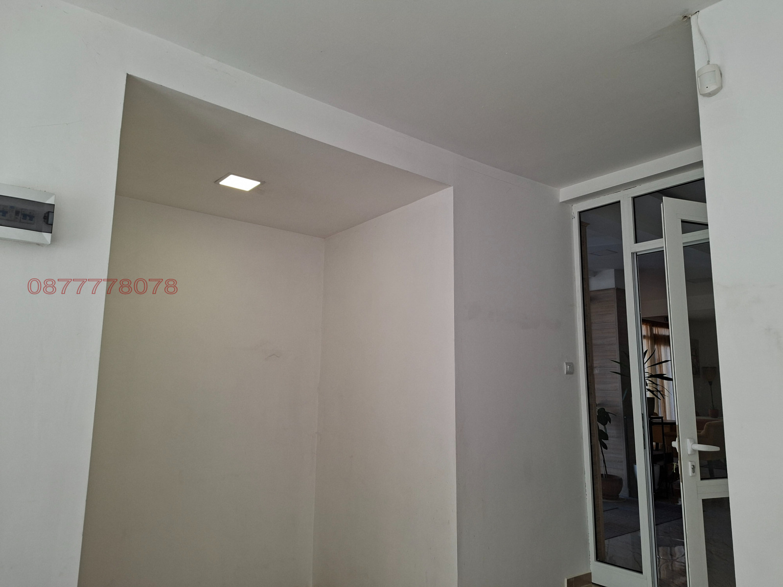 Дава под наем МАГАЗИН, гр. София, Банишора, снимка 4 - Магазини - 53917120