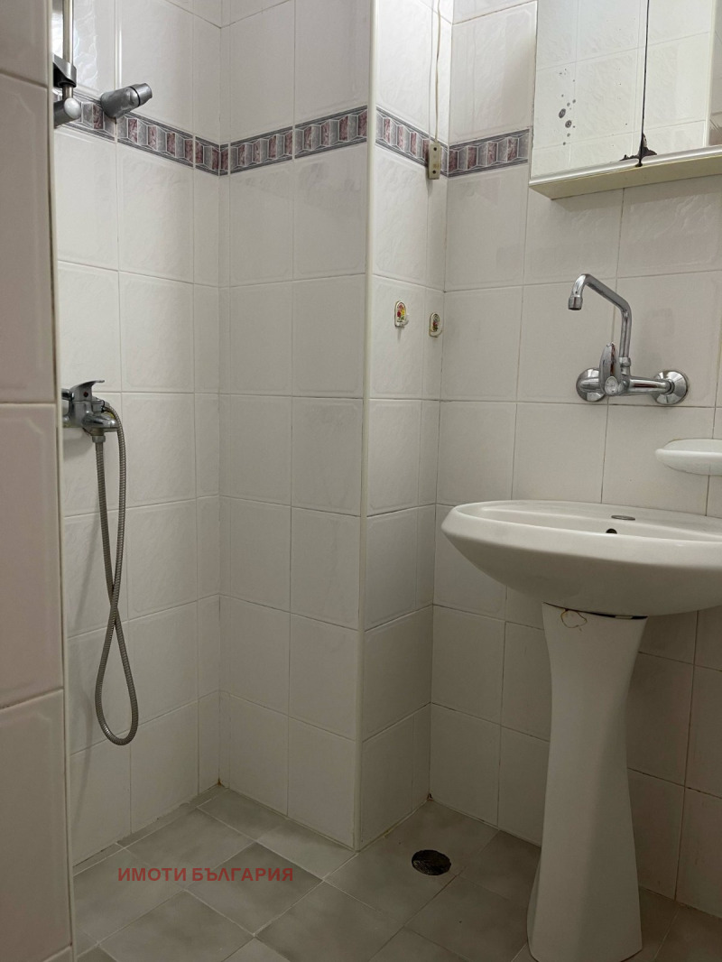 Zu vermieten  1 Schlafzimmer Warna , WINS-Tscherwen ploshtad , 60 qm | 12715742 - Bild [4]