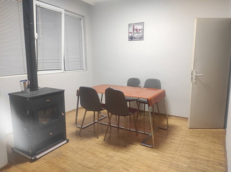 Zu vermieten  2 Schlafzimmer Plowdiw , Kjutschuk Parisch , 100 qm | 33981529 - Bild [5]