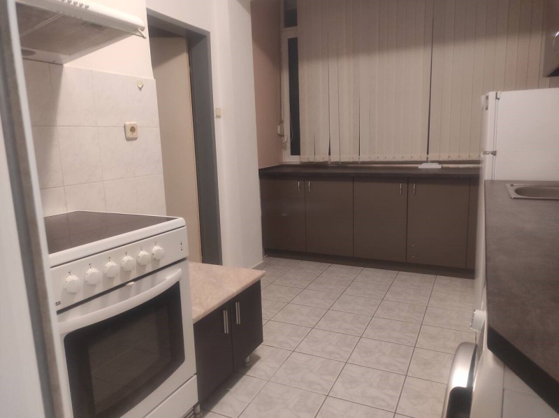 Zu vermieten  2 Schlafzimmer Plowdiw , Kjutschuk Parisch , 100 qm | 33981529 - Bild [9]